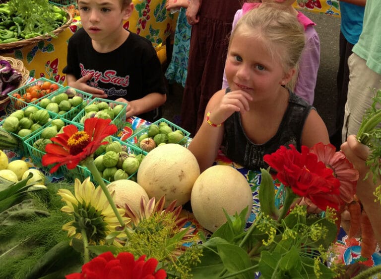 cutegirlatLetsGoFarm 768x561